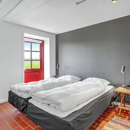 Beautiful In With 2 Bedrooms