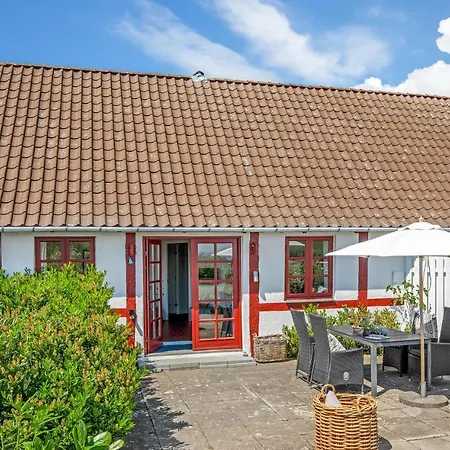 Beautiful In With 2 Bedrooms Appartement Neksø